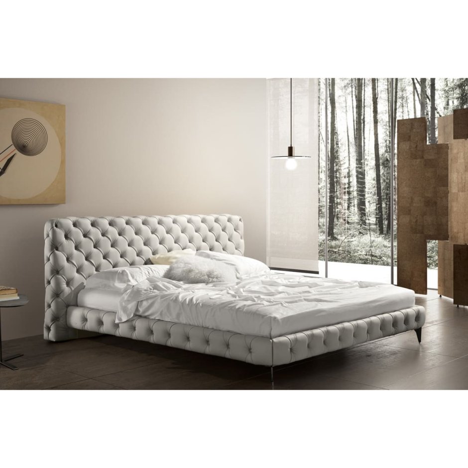 Черная кровать