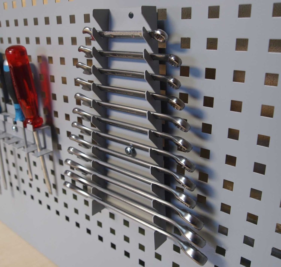 Стеллаж под инструмент на tbs2313