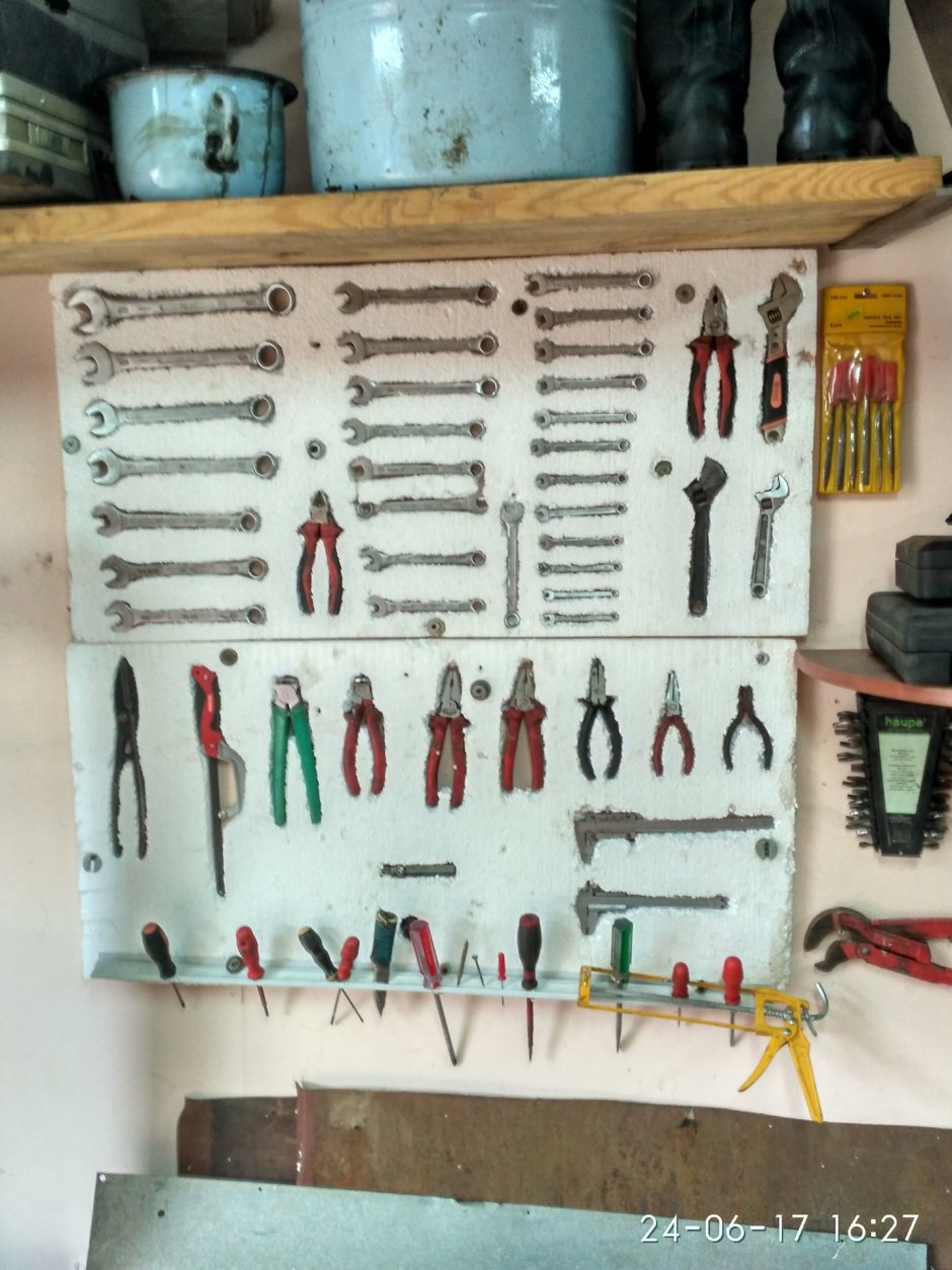 Стенд для ключей в гараже