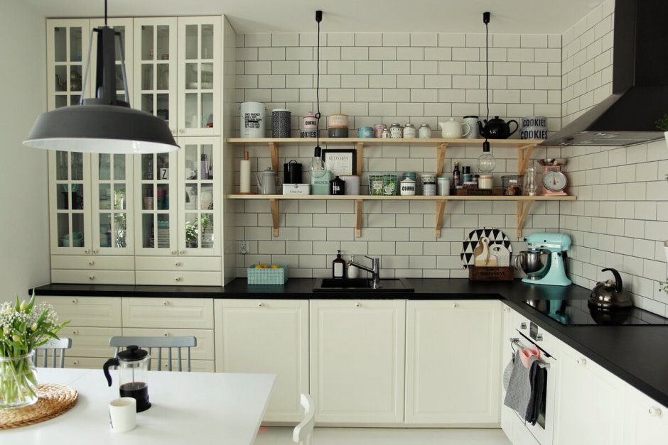 Кухня икеа Будбин с открытыми полками