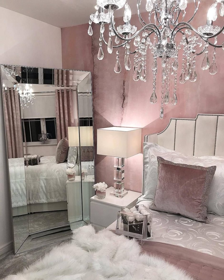 Бежево розовая спальня