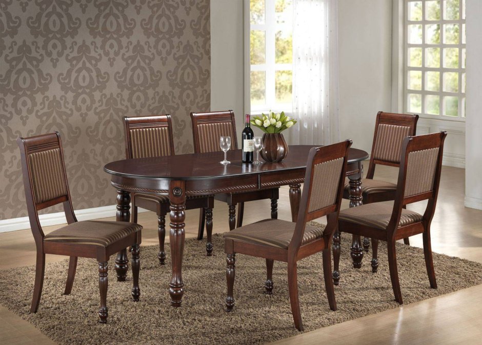 Большой обеденный стол на 20 человек