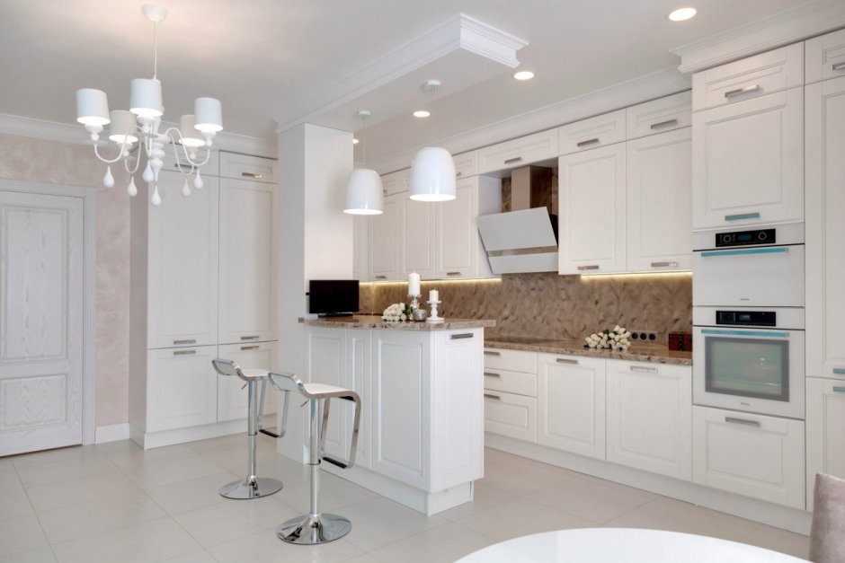 Кухня цвета слоновой кости глянец