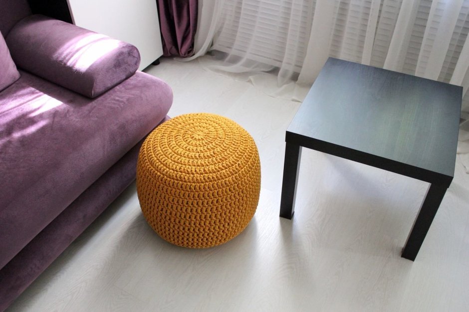 Пуф в интерьере