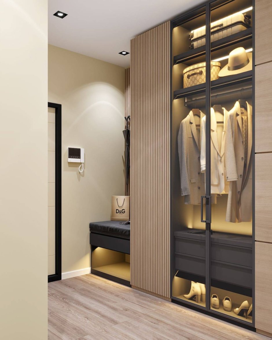 Прихожая с деревянными рейками