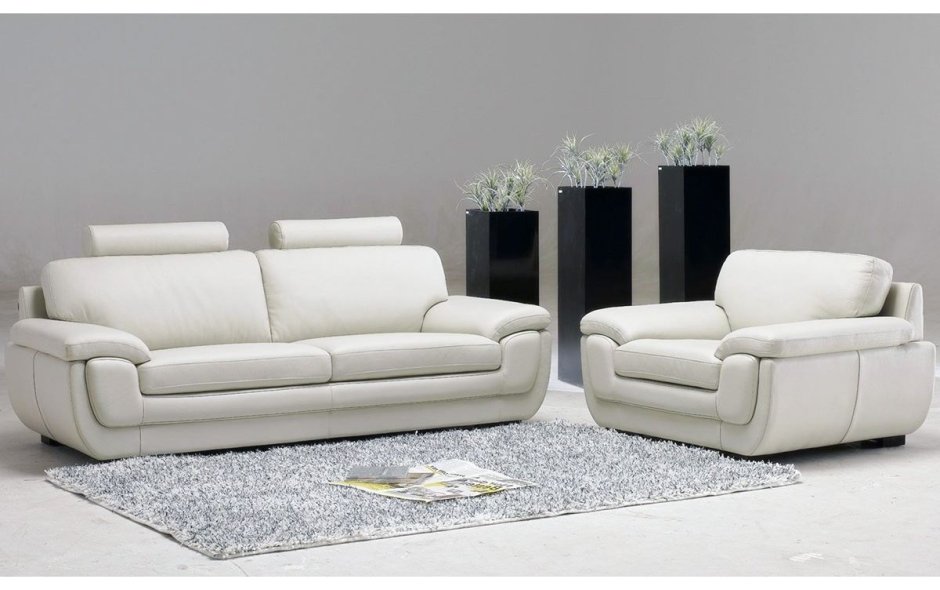 Диван и кресло в гостиную в современном стиле