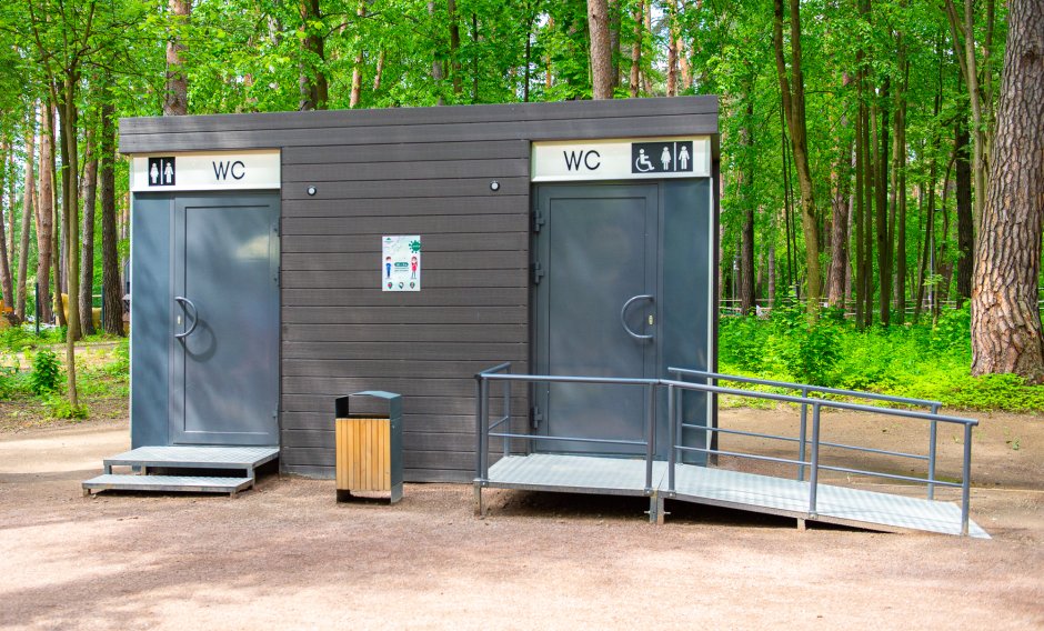 Автономный туалетный модуль для инвалидов-колясочников