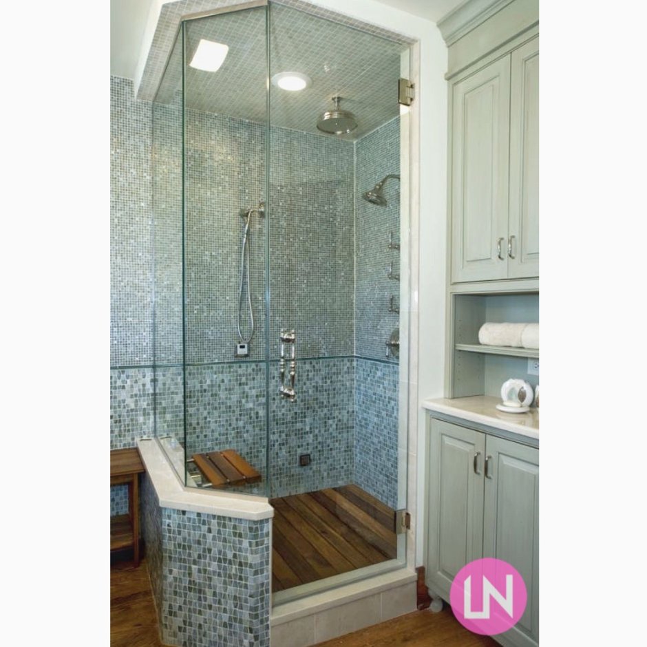 Душевые кабины из мозаики