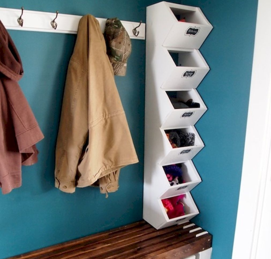 Вешалка с полкой в прихожую