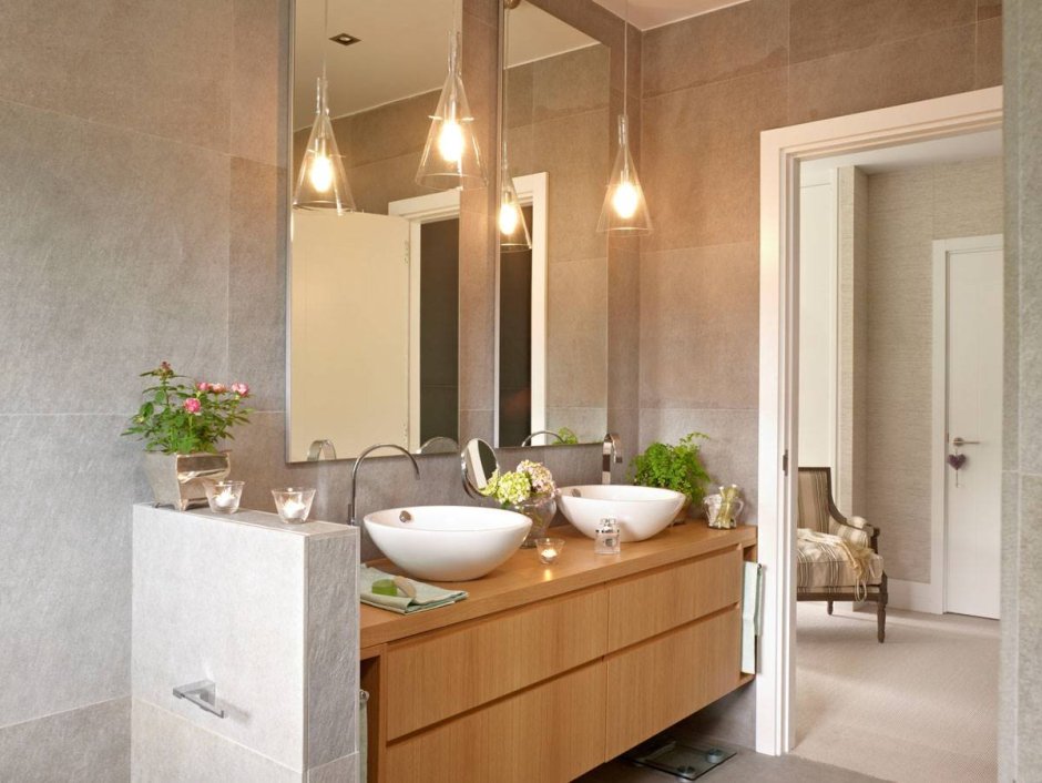 Потолочный свет в ванной