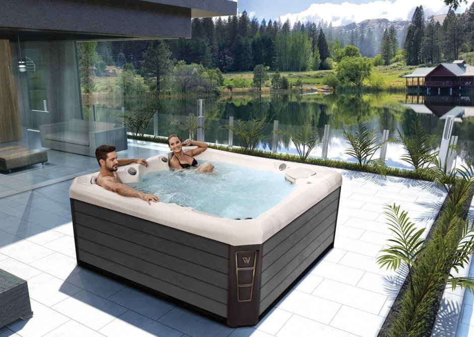 Комната с бассейном и джакузи