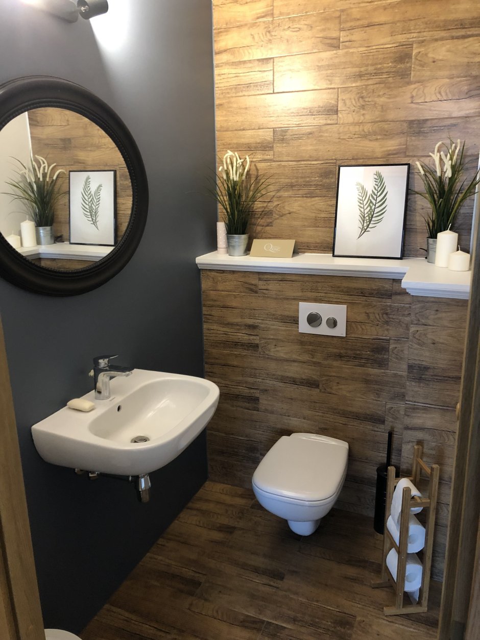 Плинтус напольный в туалете