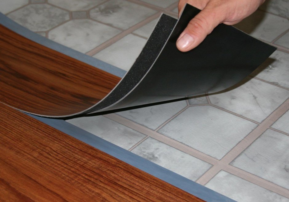 Темно серая ванная комната