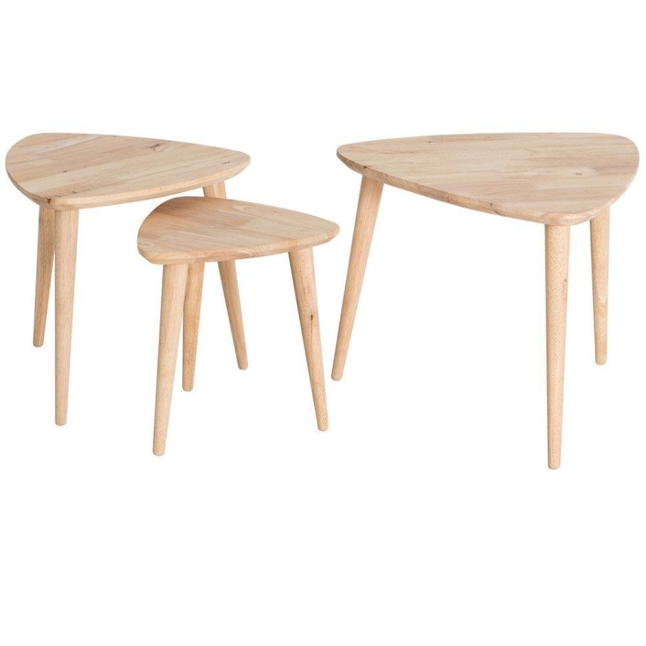 Треугольный стол