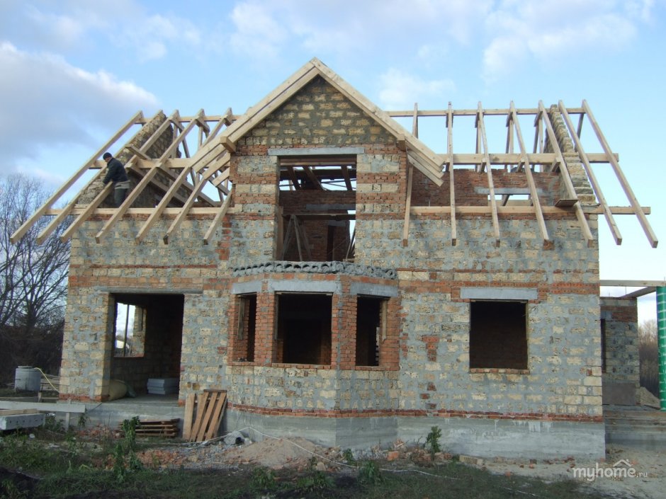 Заброшенные недостроенные здания