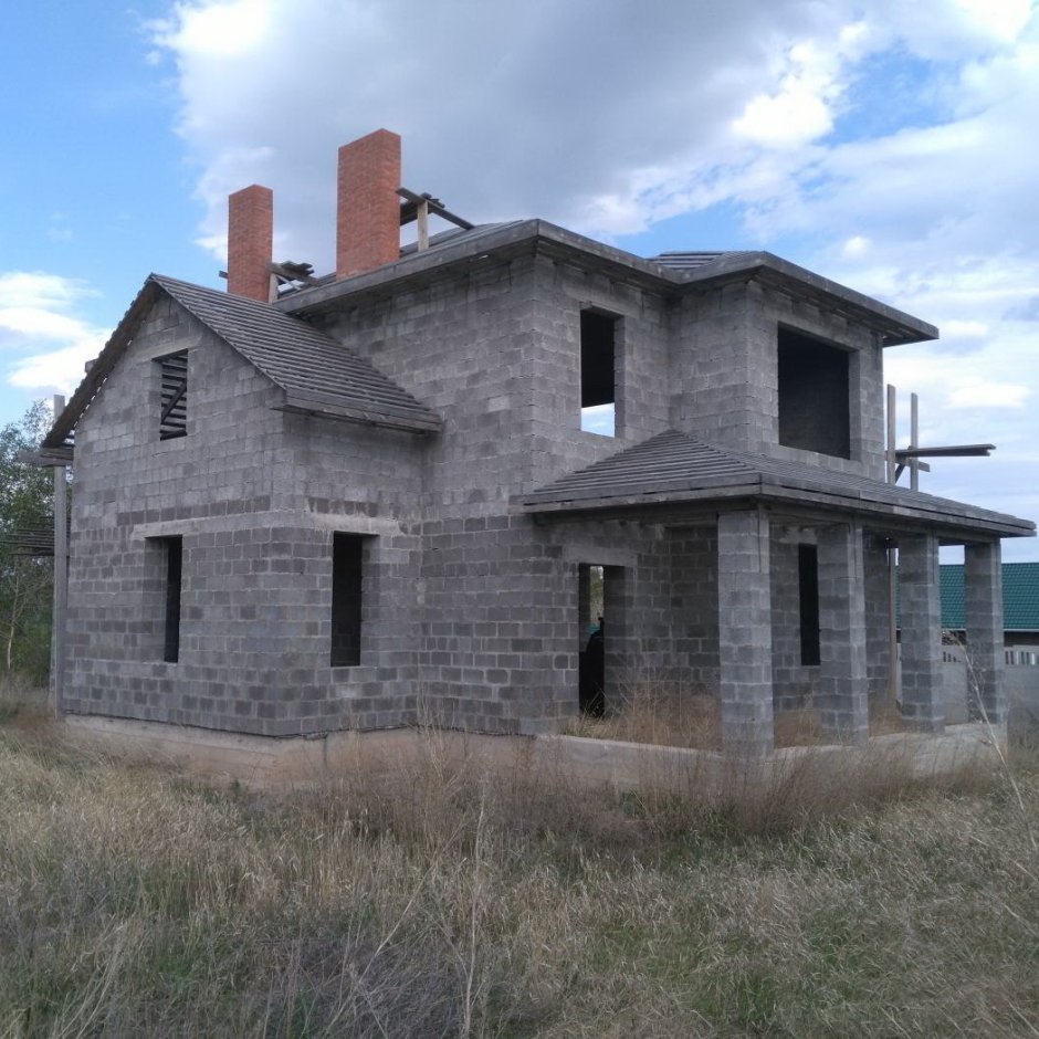 Недостроенный коттедж