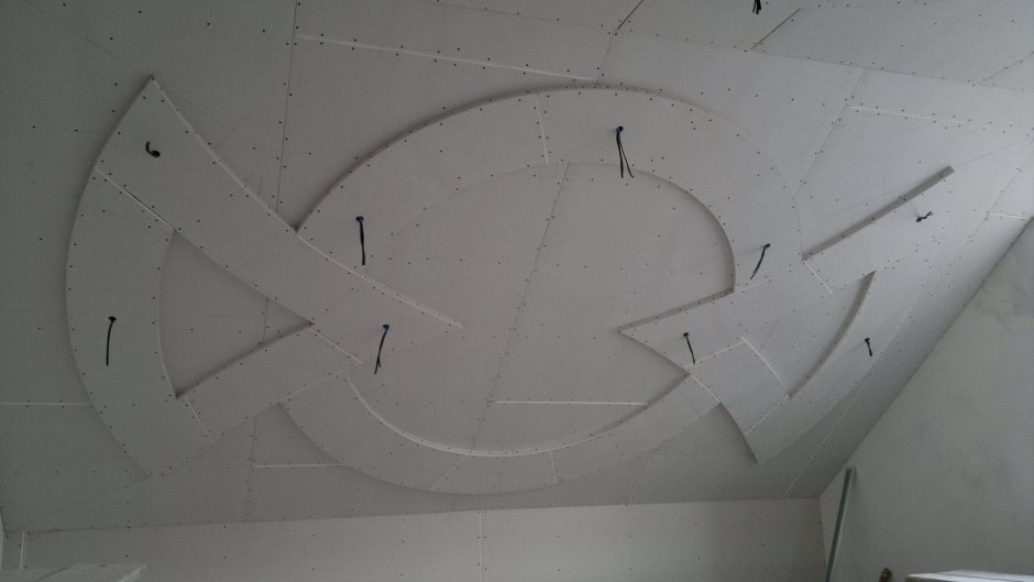 Фигурный потолок из гипсокартона для спальни с чертежами