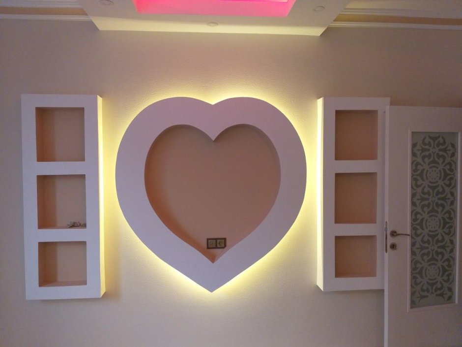 Фигурный потолок для комнаты