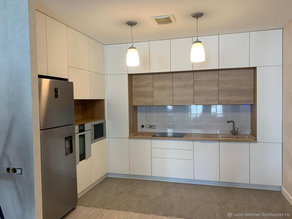 Кухни с антресолями до потолка прямые