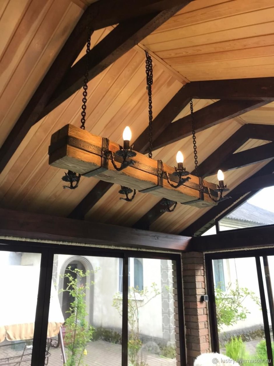 Люстра на крыльцо