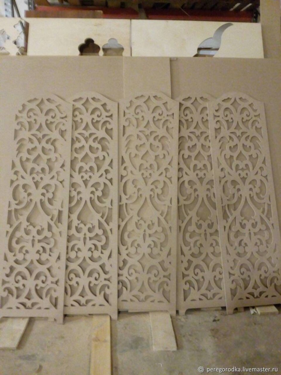 Резные панели