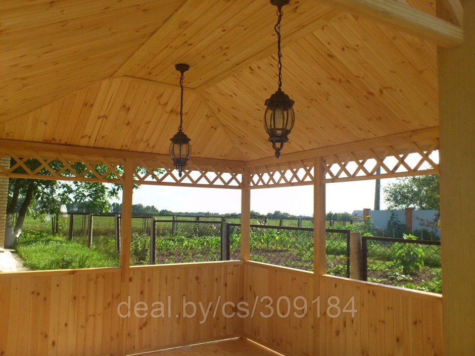 Беседка с евровагонкой