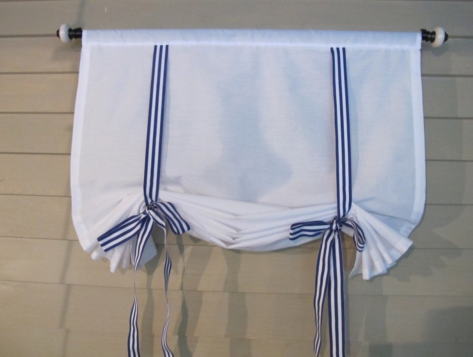 Кухонные шторы на петлях