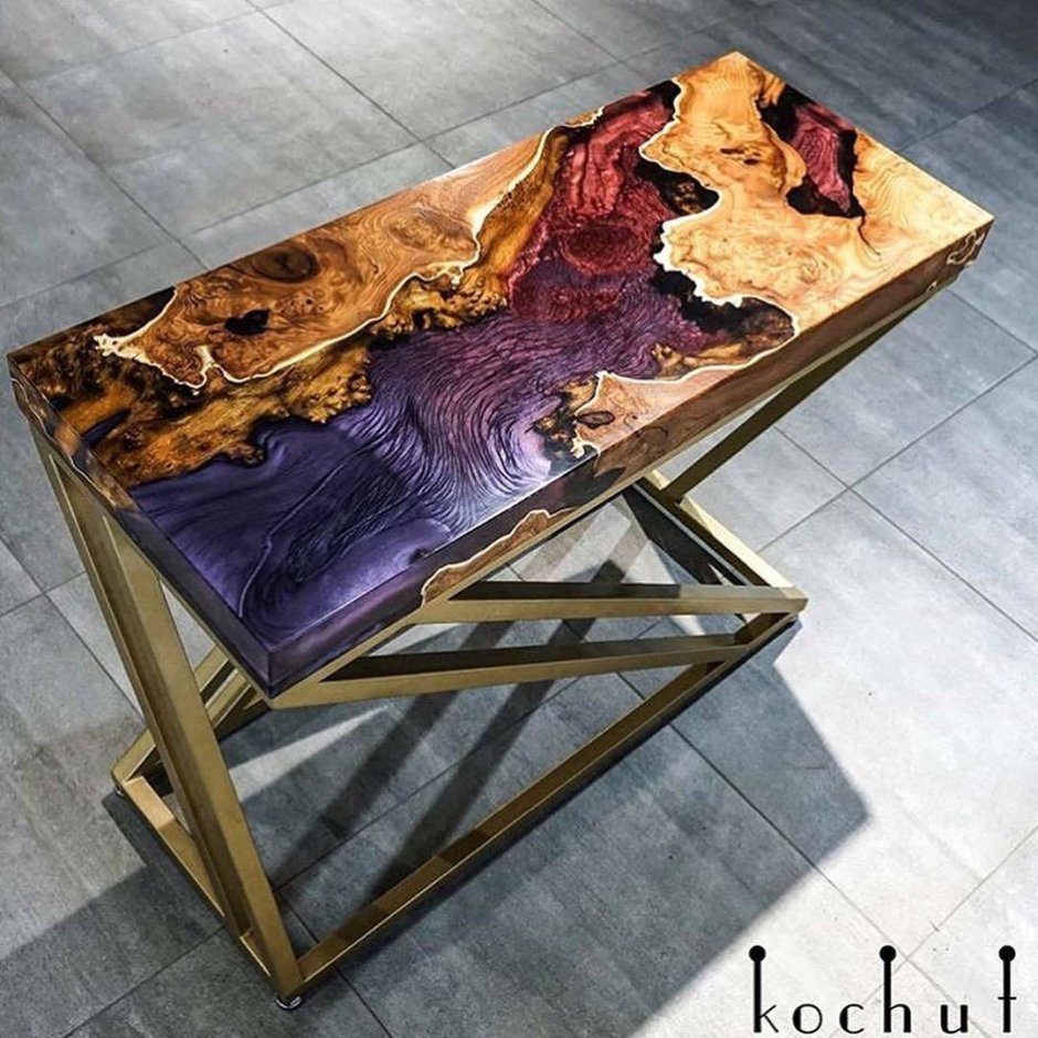 Туалетный столик из эпоксидной смолы