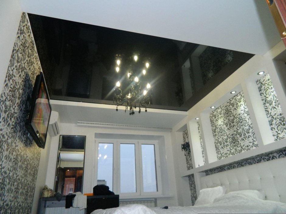 Черный натяжной потолок