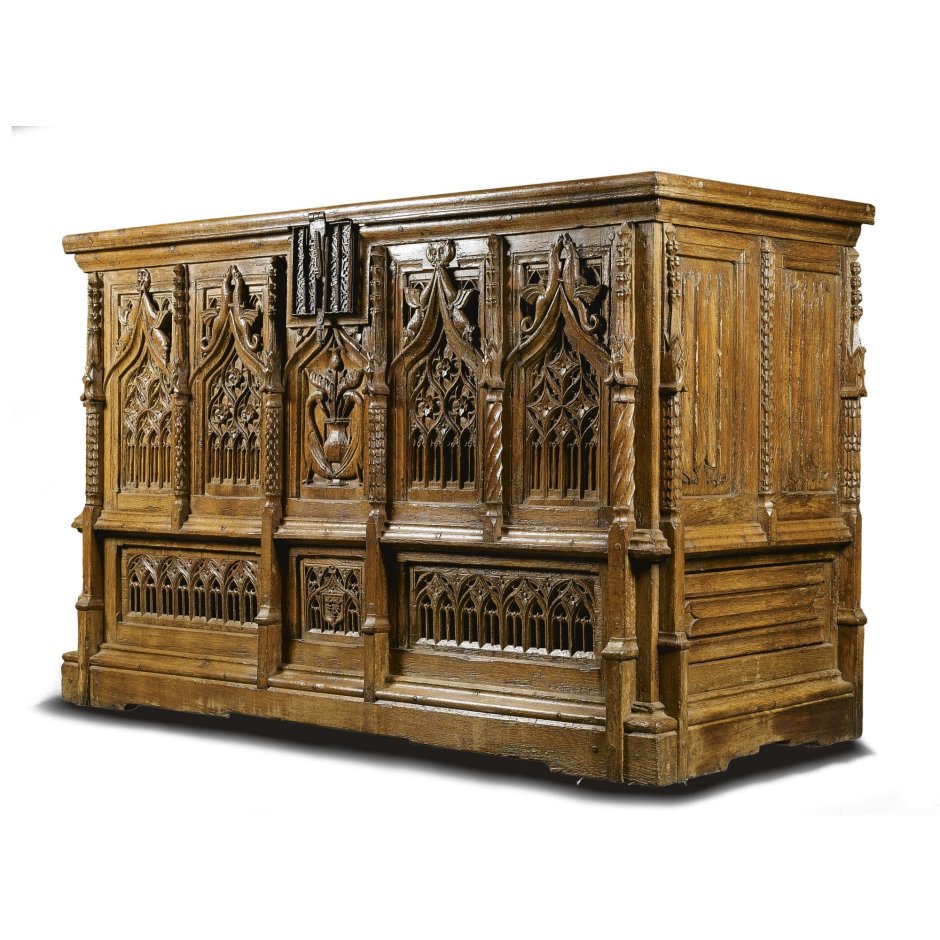 Мебель под средневековье