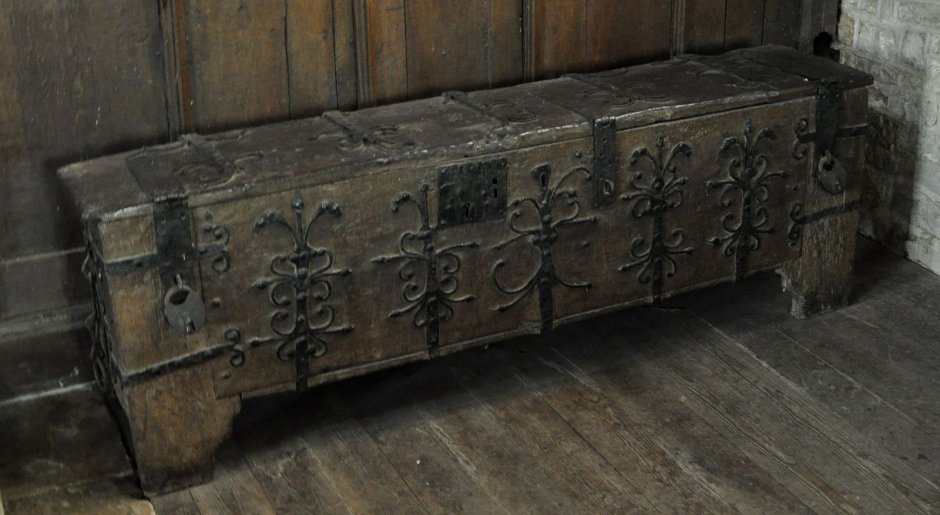 Деревянная мебель Амма