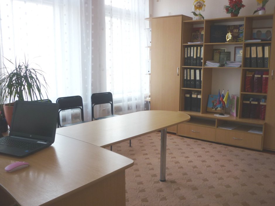 Интерьер кабинета заведующего детским садом