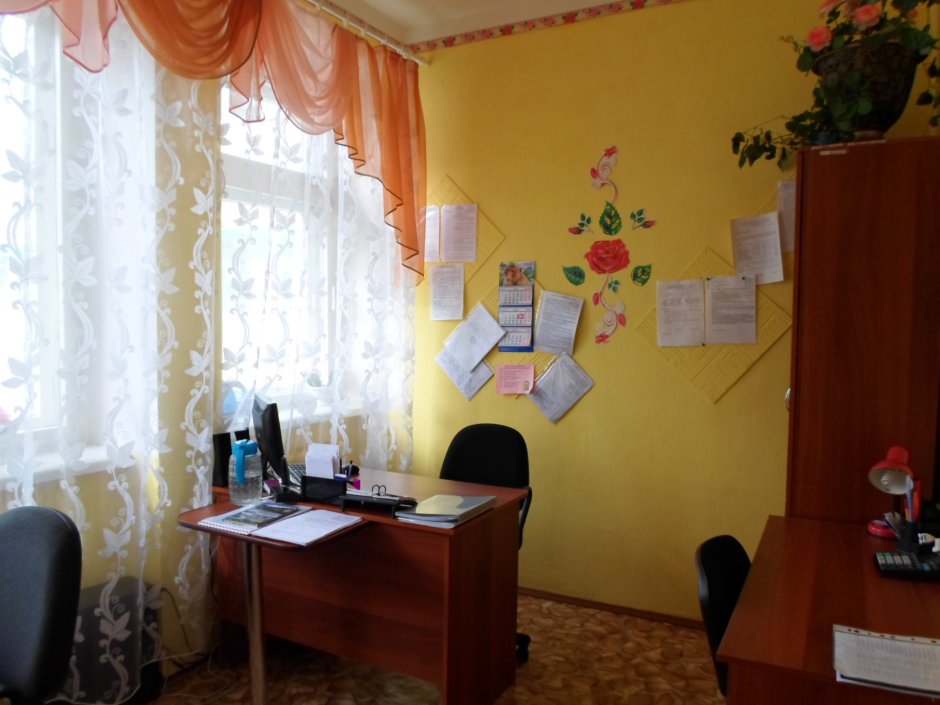 Маленький кабинет руководителя