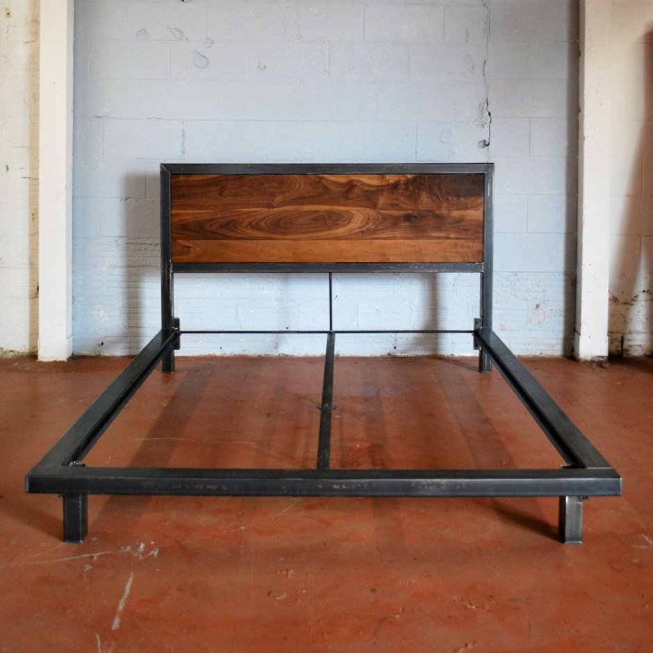 Кровать из профильной трубы