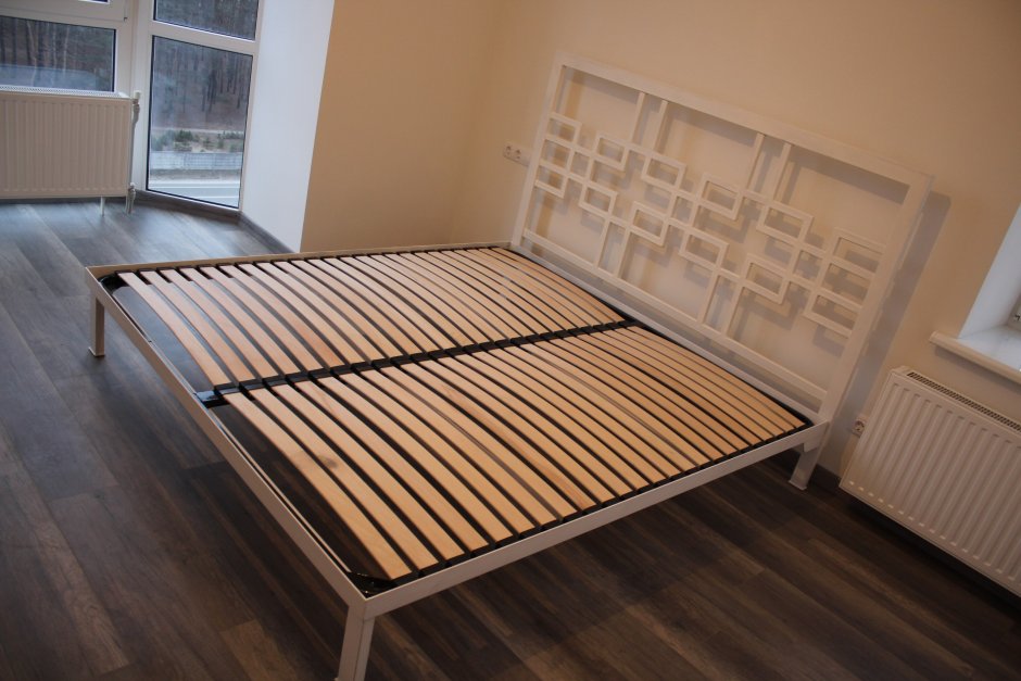 Кровать двуспальная из труб