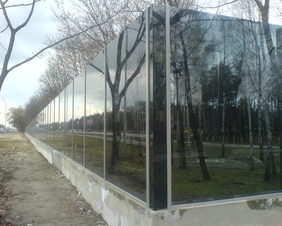 Прозрачный забор