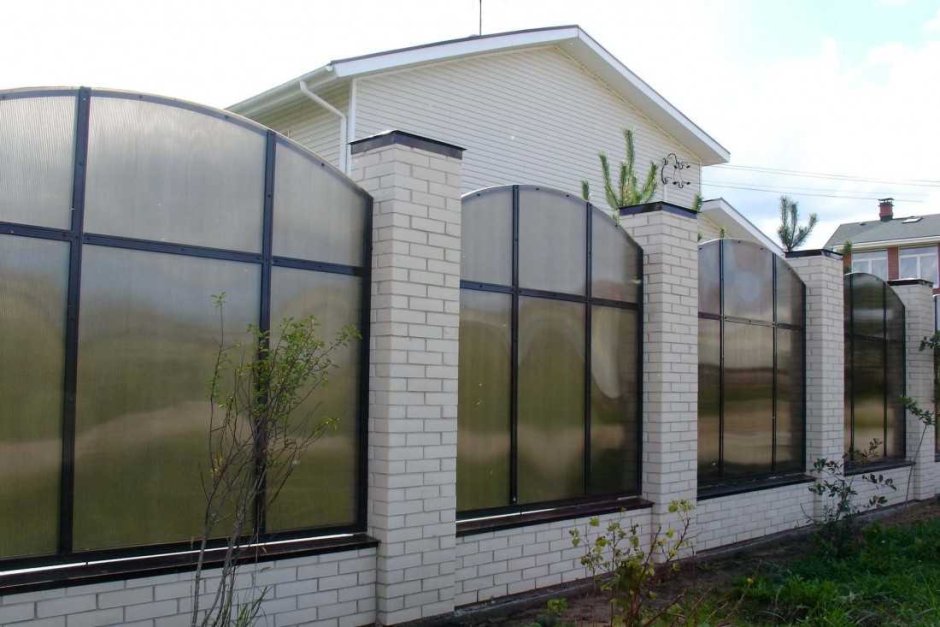 Прозрачный забор