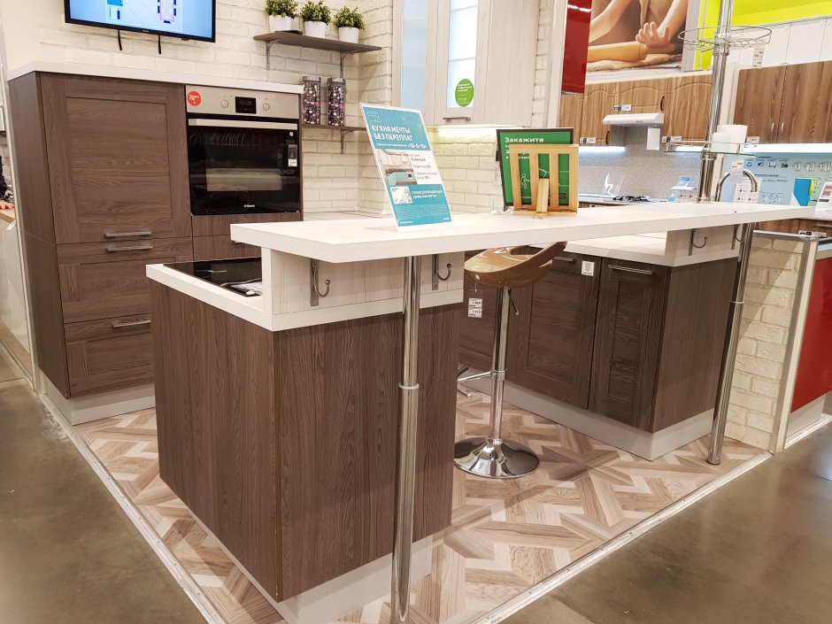 Интерьеры из Леруа Мерлен Хай тек