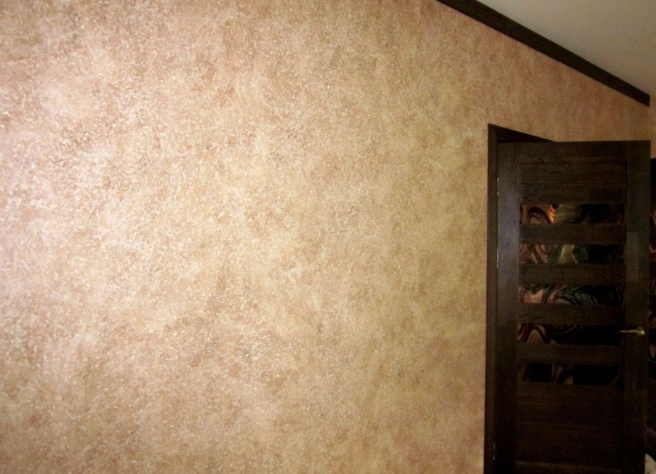 Декоративная штукатурка Гротто в интерьере гостиной