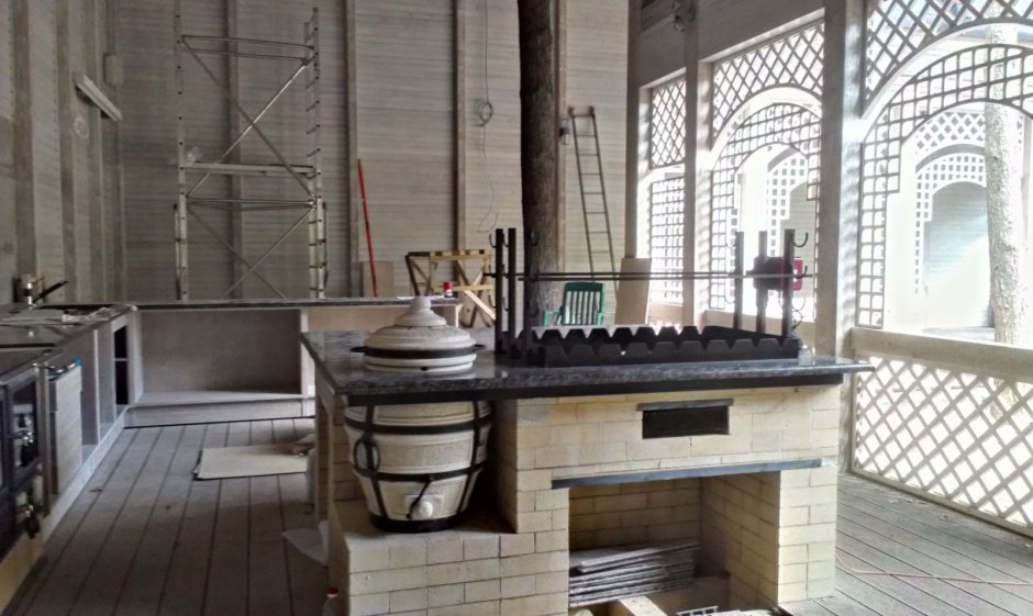 Мангальная зона зона барбекю ,с тандыром