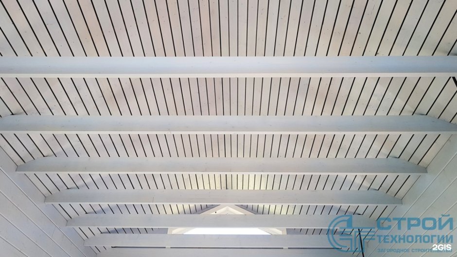 Потолок из профлиста