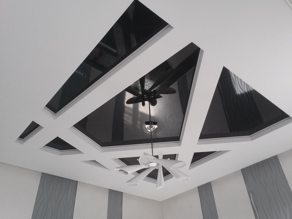 Наклейки на потолок