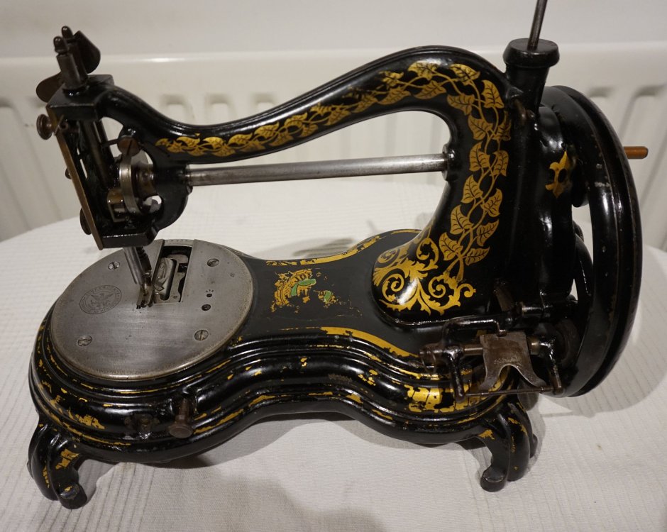 Станина чугунная Зингер