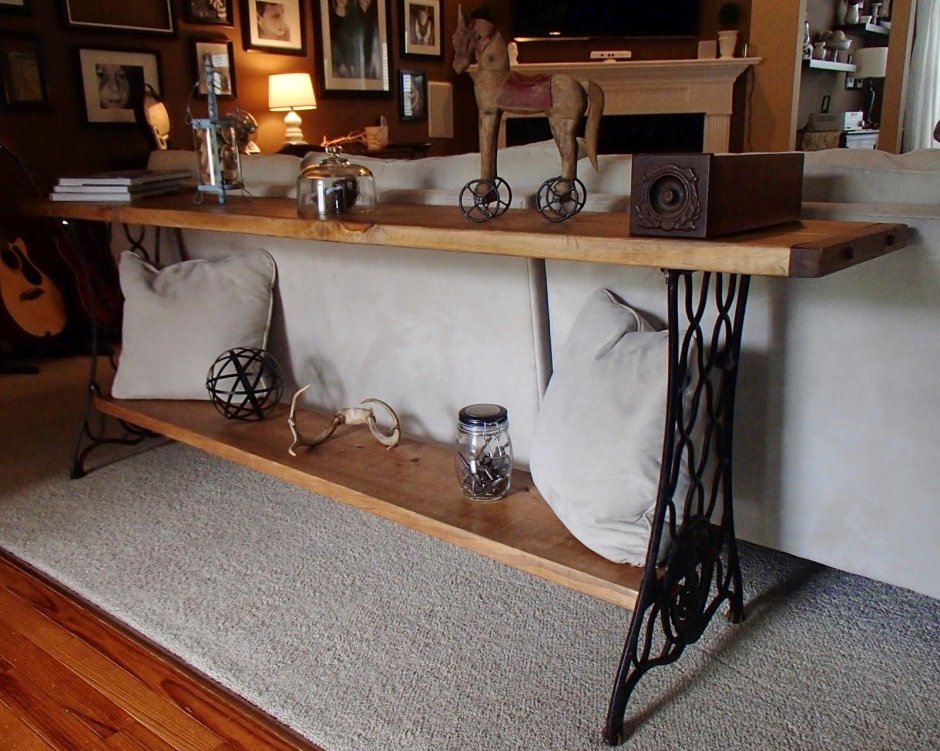 Стол на станине от швейной машинки