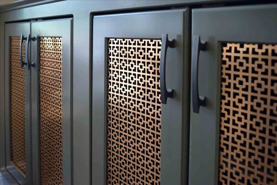 Перфорированные дверцы для шкафа