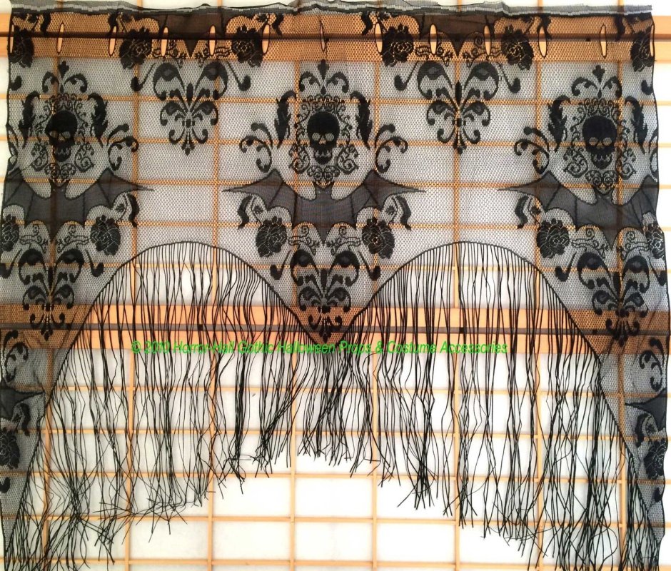 Шторы в готическом стиле