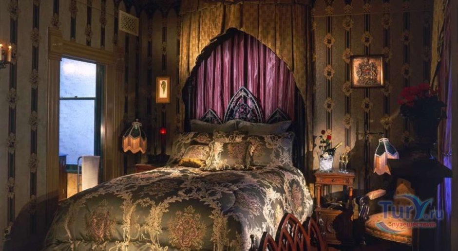 Королевская спальня Готика