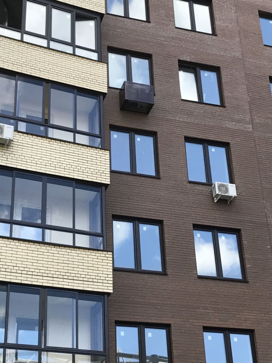 Кондиционер на фасаде