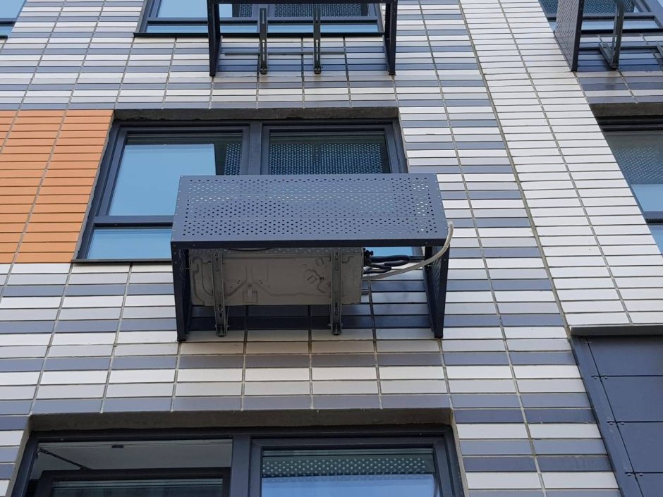 Кондиционер на вентилируемом фасаде