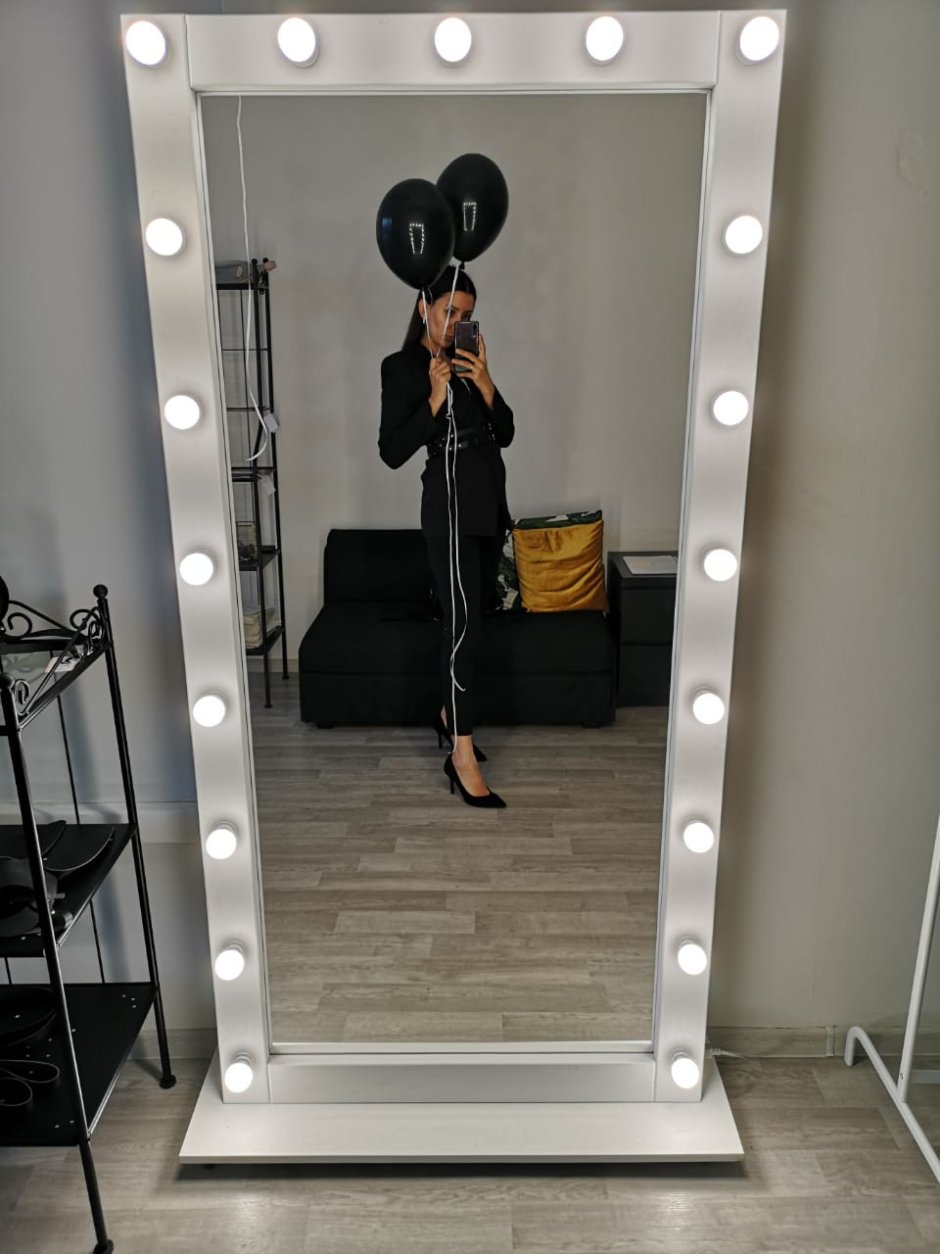 Освещение зеркала в прихожей